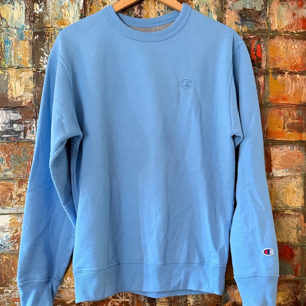 Champion Baby Blue Crewneck Sweatshirt - Classic Pullover